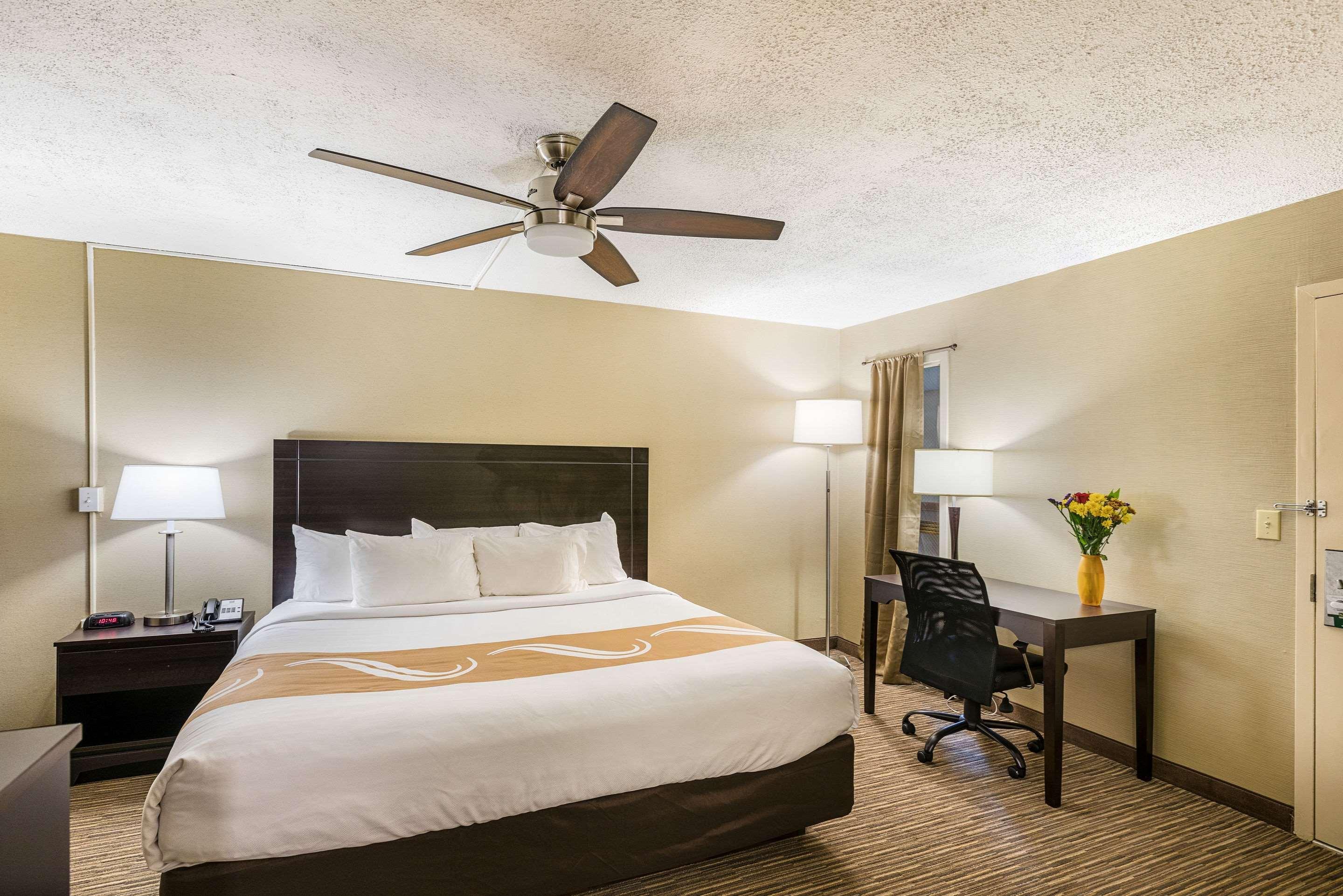 Quality Inn University Lansing Exterior foto