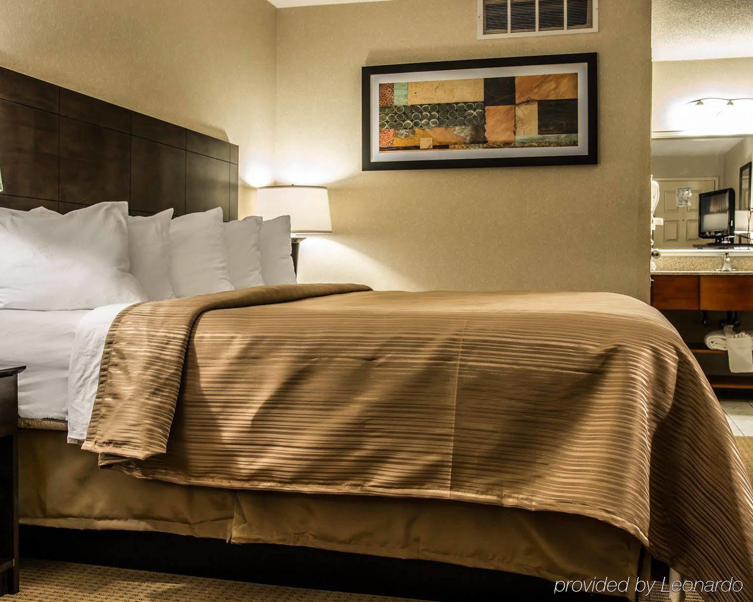 Quality Inn University Lansing Exterior foto